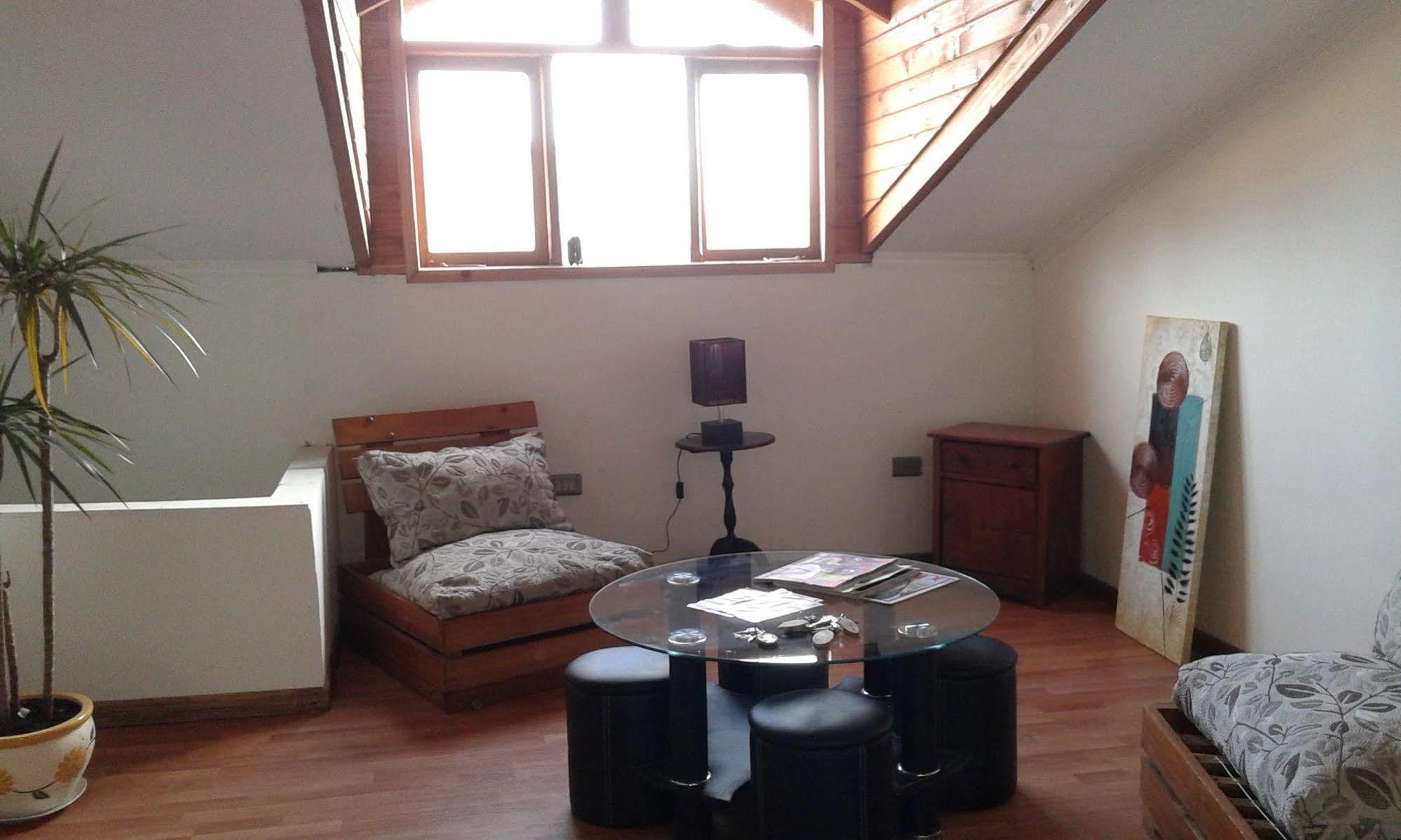 Hostal Valentino Villarrica Exterior photo