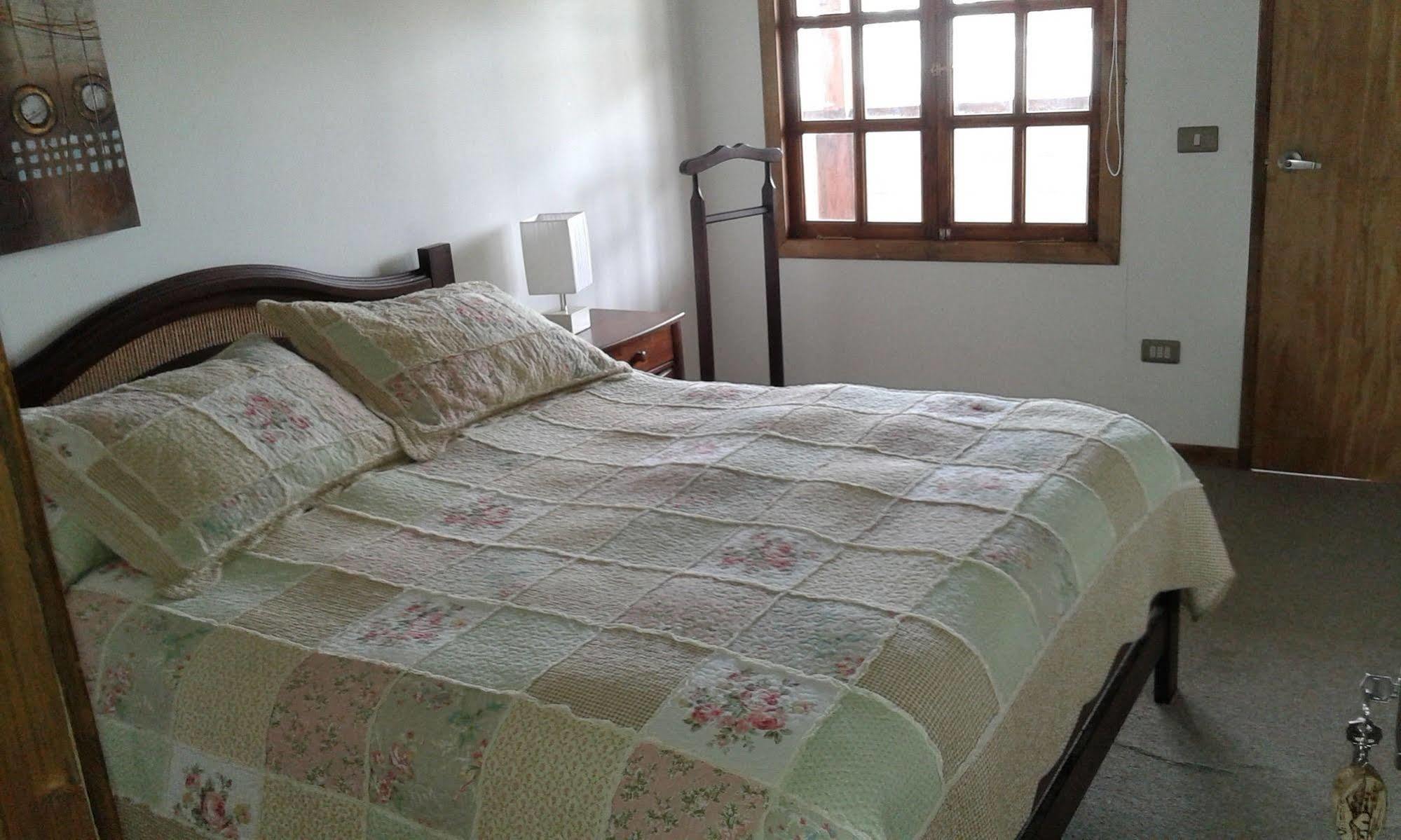 Hostal Valentino Villarrica Exterior photo