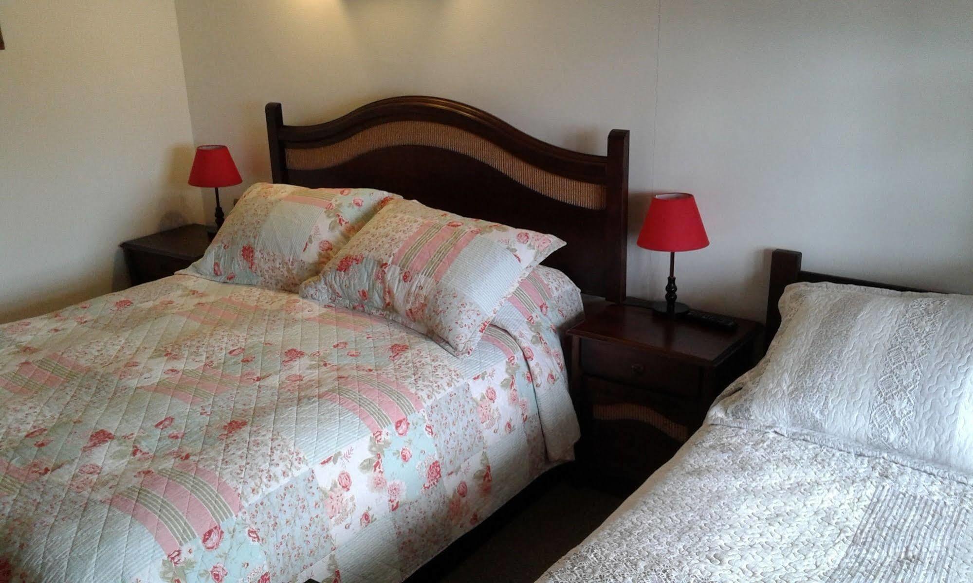 Hostal Valentino Villarrica Exterior photo